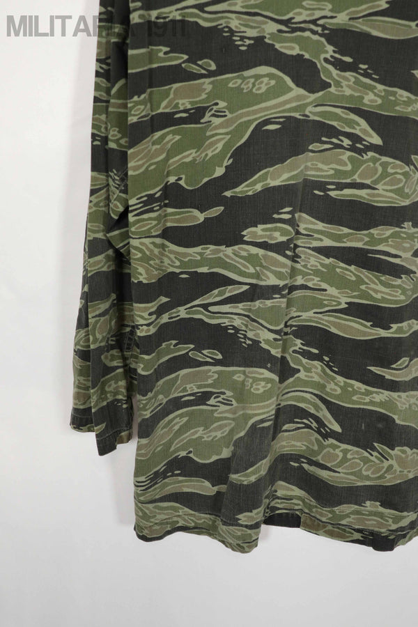 Real Late War Pattern Tiger Stripe Shirt, large size, missing buttons.