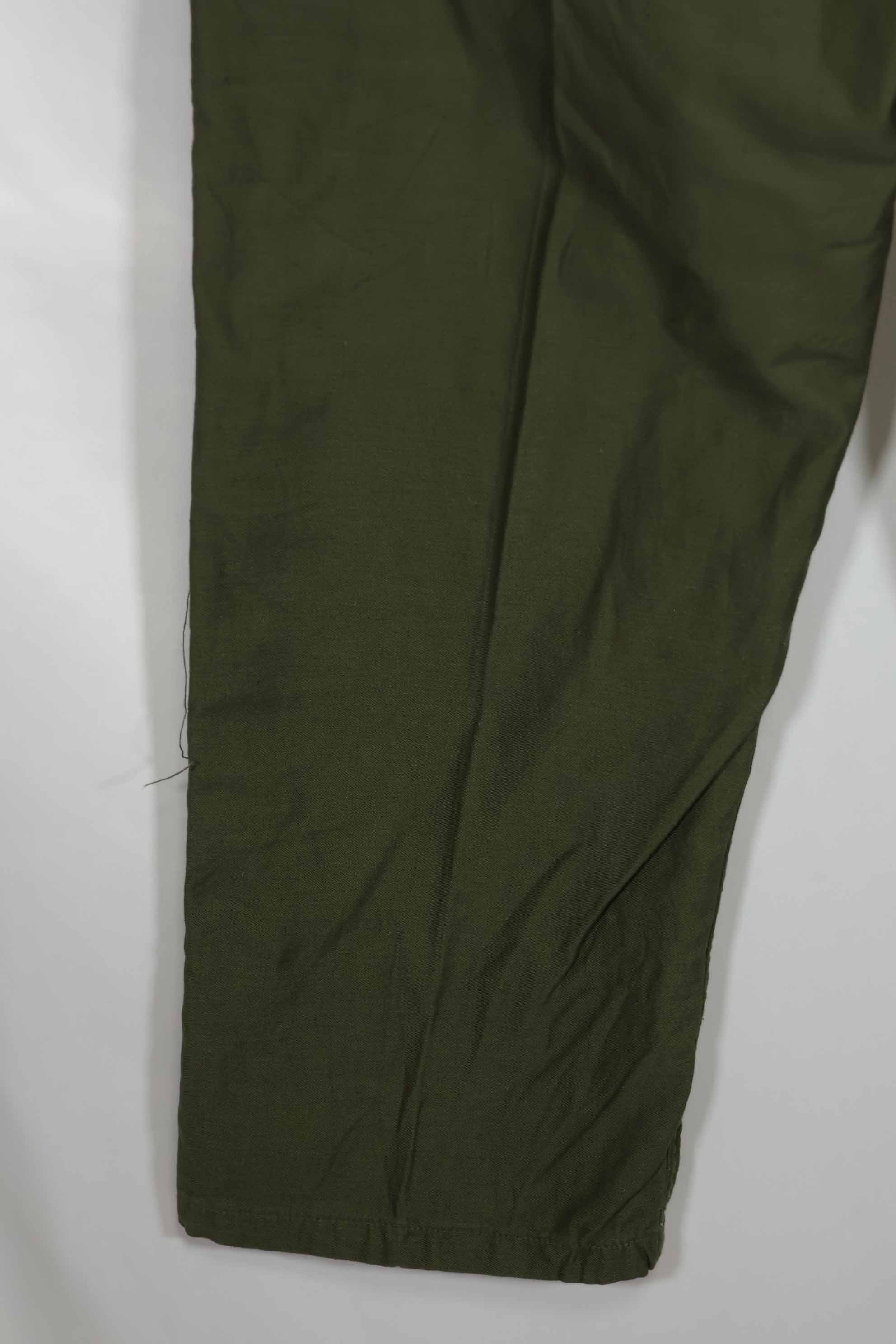 1960s lot, deadstock OG-107 utility pants, baker pants, 38X31, never used.