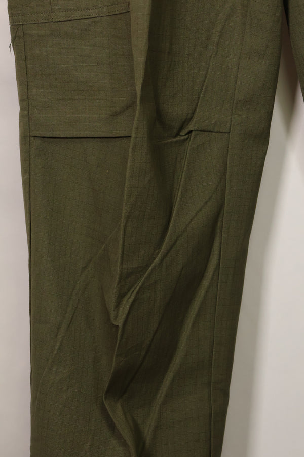 1960's Deadstock 4th Model Jungle Fatigue Pants, no size tag, never used, B