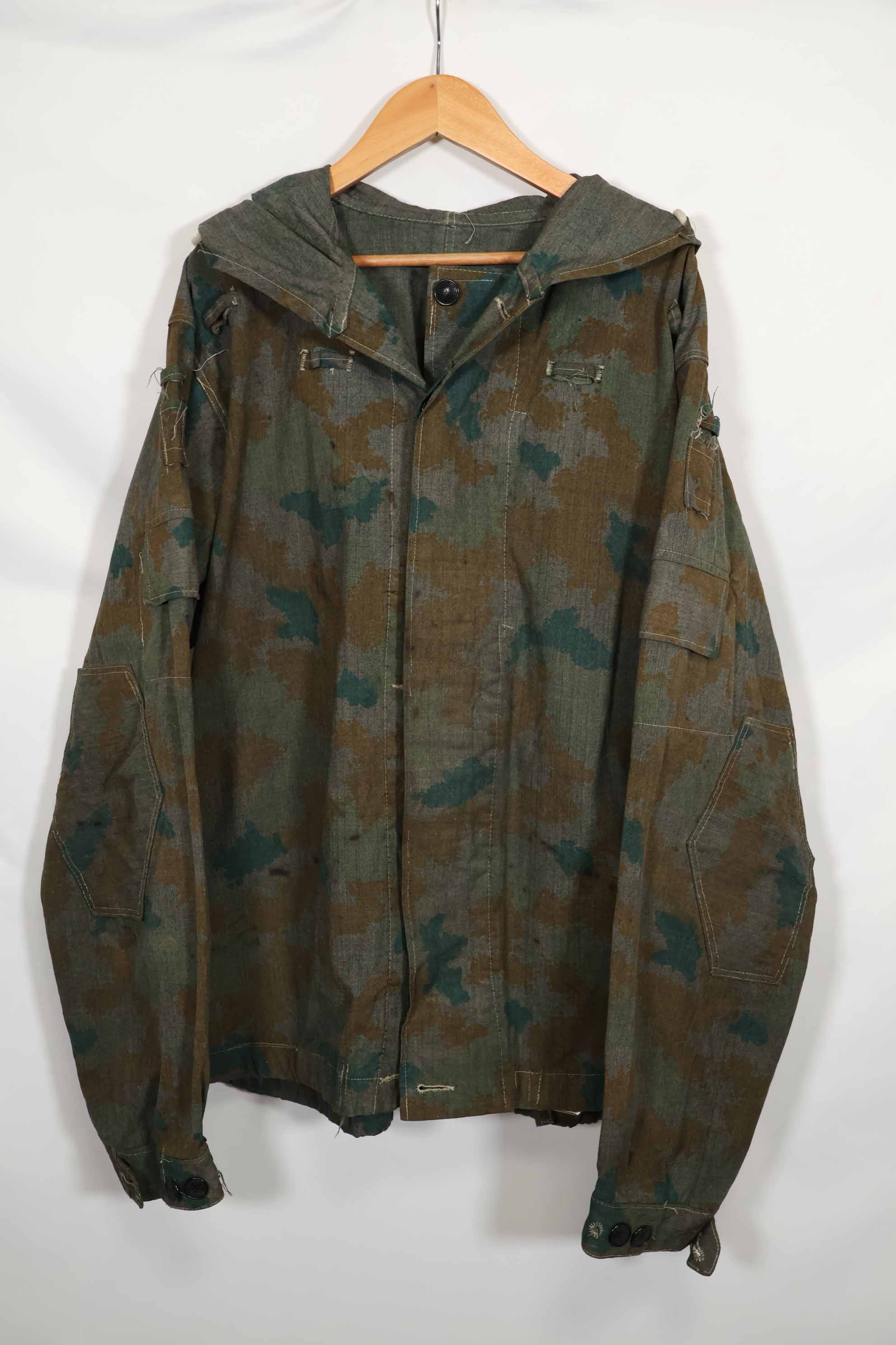 1962 East German Army NVA M58 Flächentarn sniper smock in Bluementarn camo, almost unused.