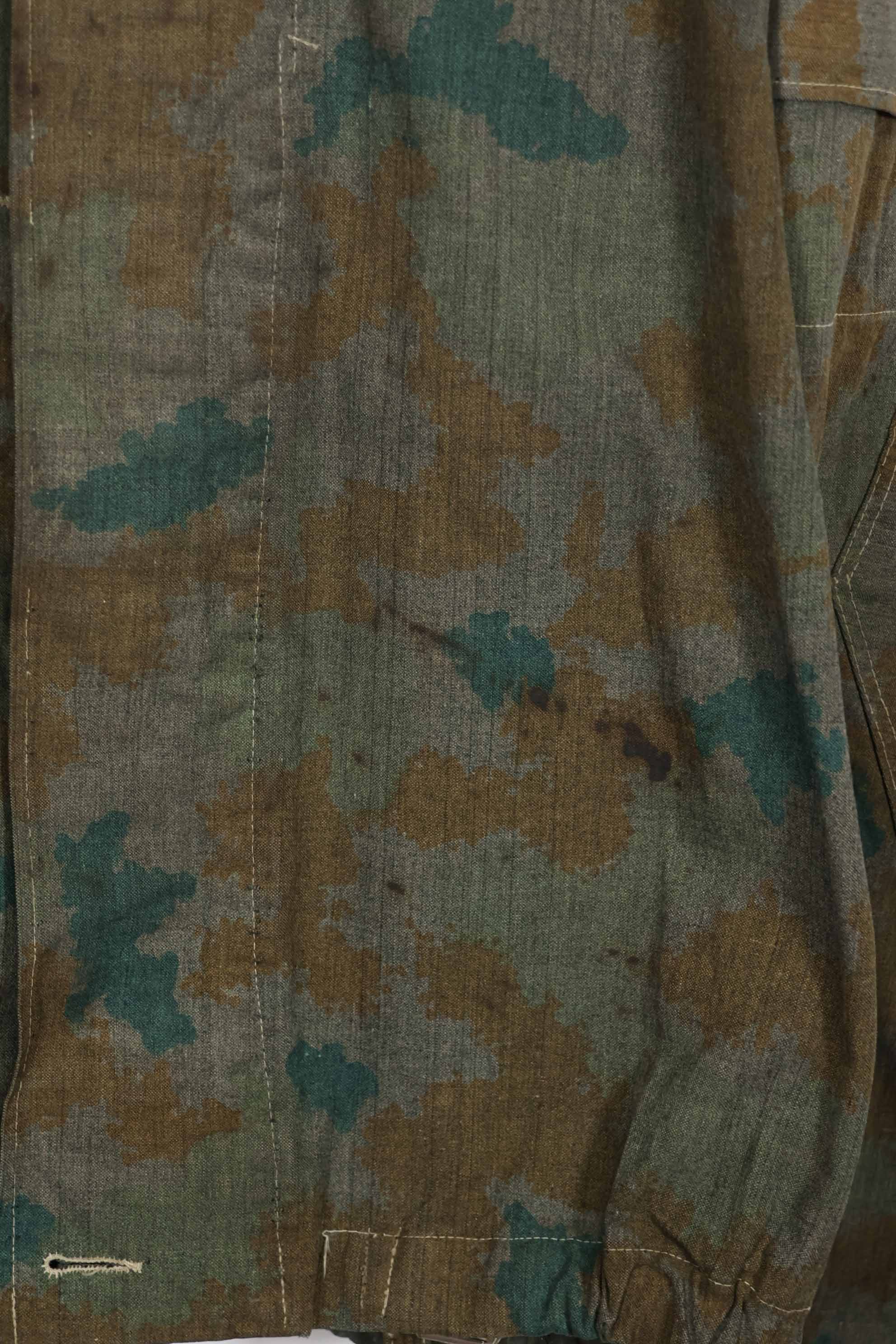 1962 East German Army NVA M58 Flächentarn sniper smock in Bluementarn camo, almost unused.