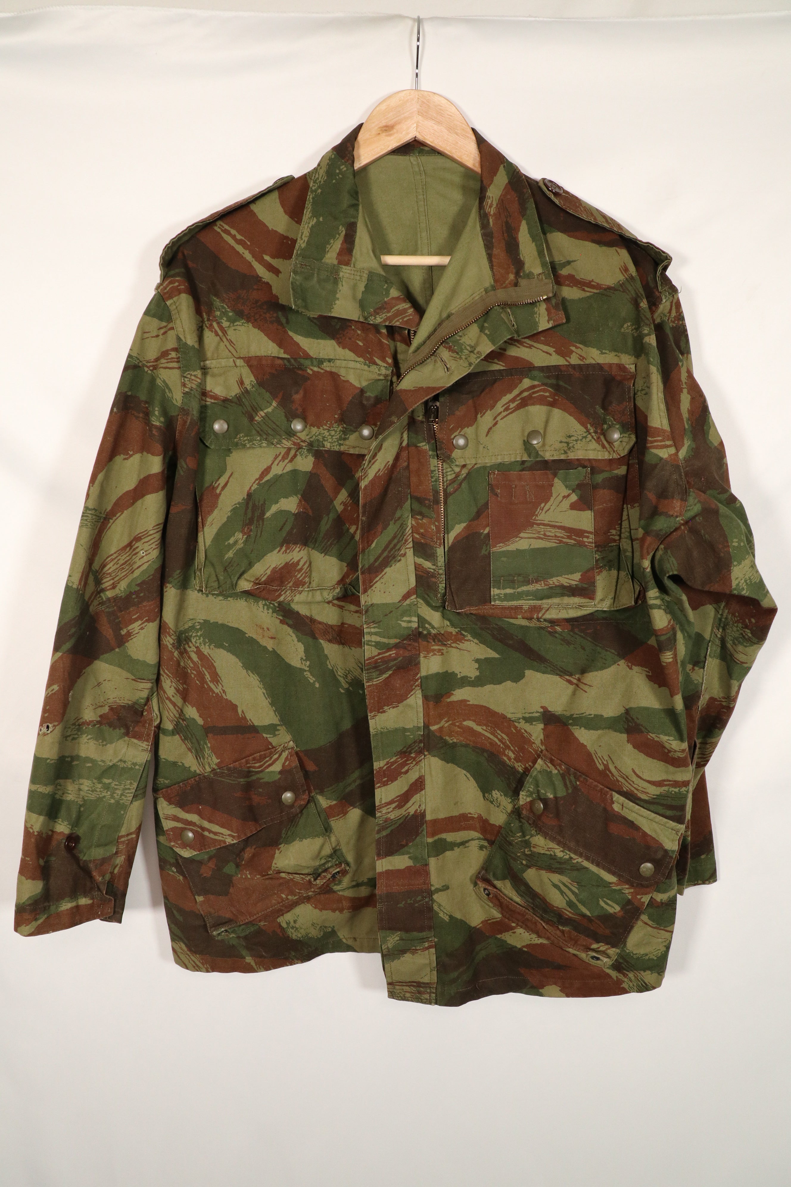 Real 1950s French Army Lizard Camouflage TAP 47/54 Airborne Jacket, almost unused.