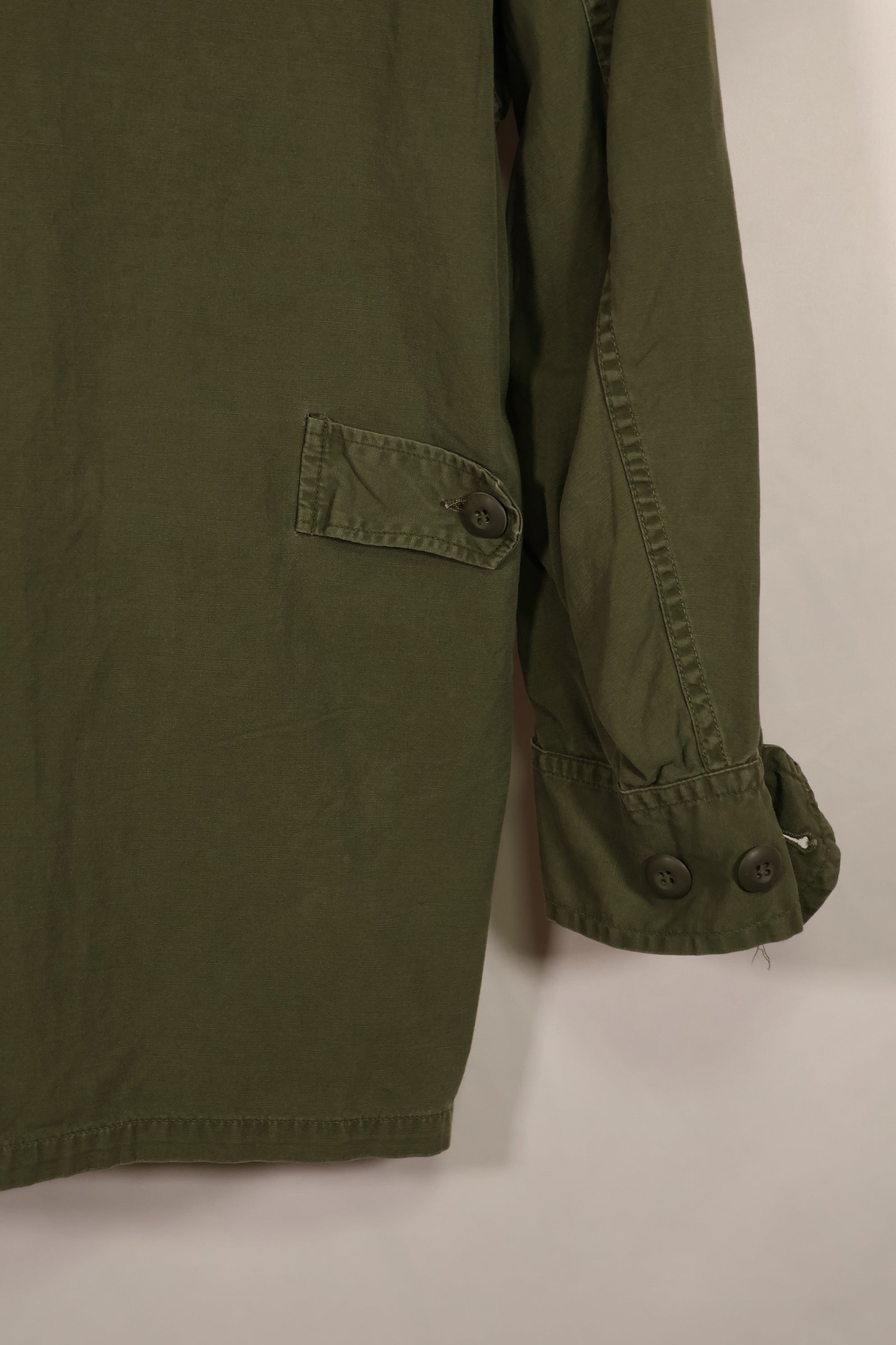 Real Japanese made FEC-39917 2nd Model Jungle Fatigue Jacket, 25th Infantry Division, with patch, used.