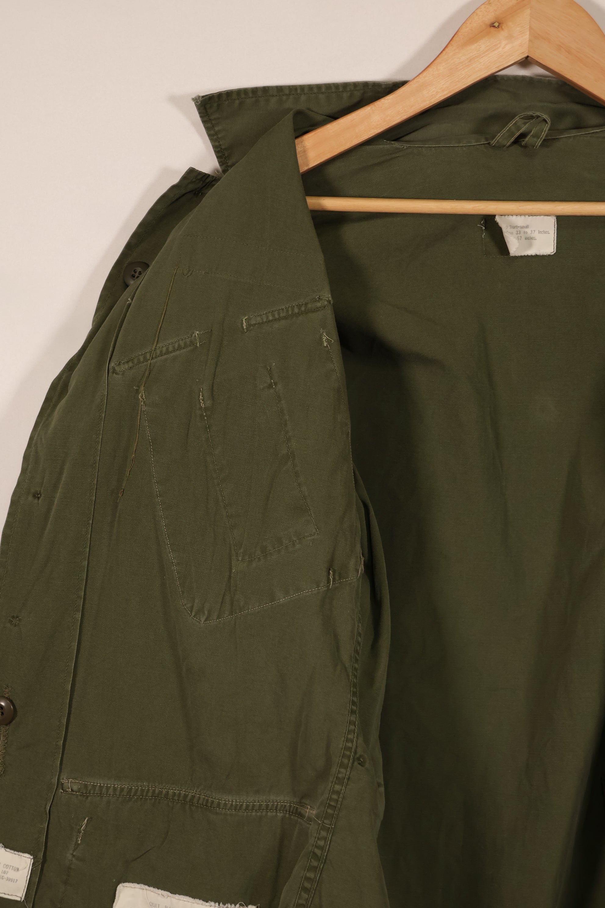 Real Japanese made FEC-39917 2nd Model Jungle Fatigue Jacket, 25th Infantry Division, with patch, used.