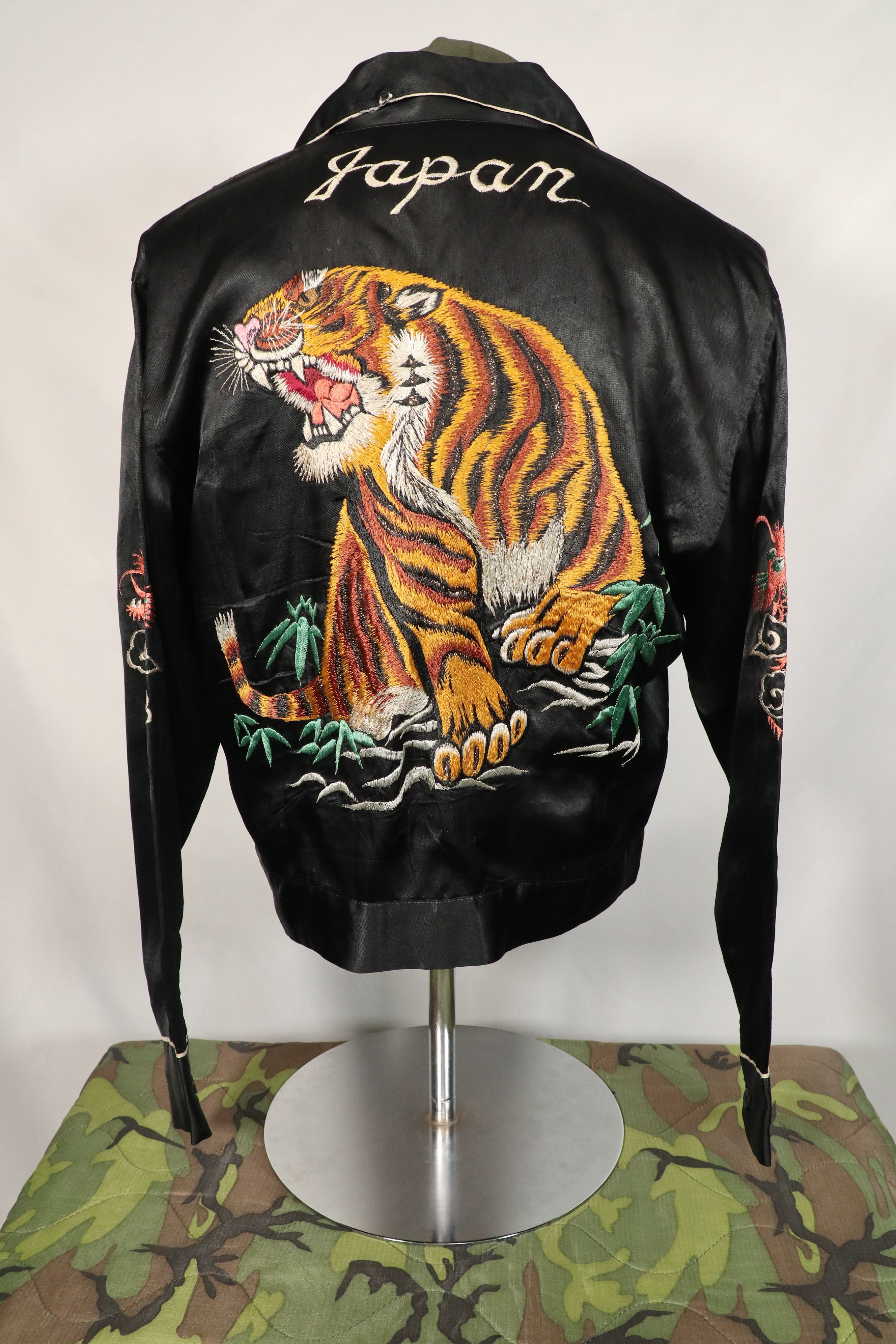 Estimated late 1940s-early 1950s early Japan Jacket, tiger embroidery, small scratches.