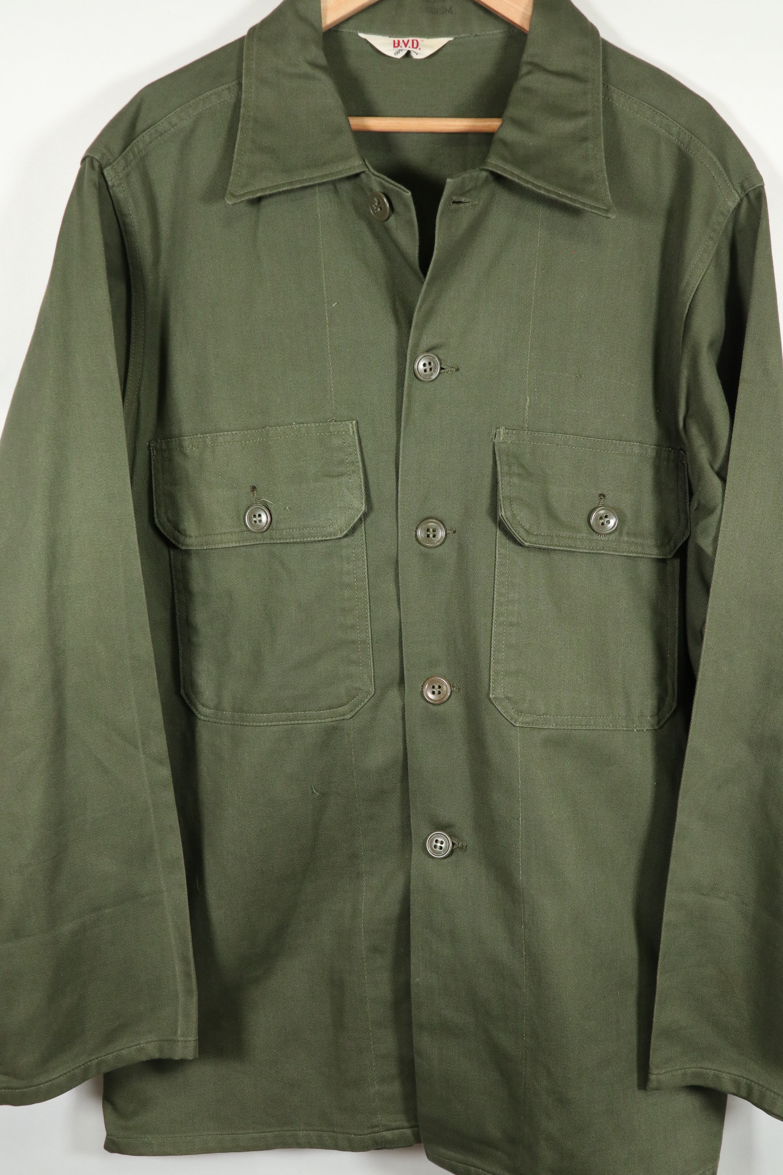 Real dead stock OG-107 utility shirt, civilian, size M.