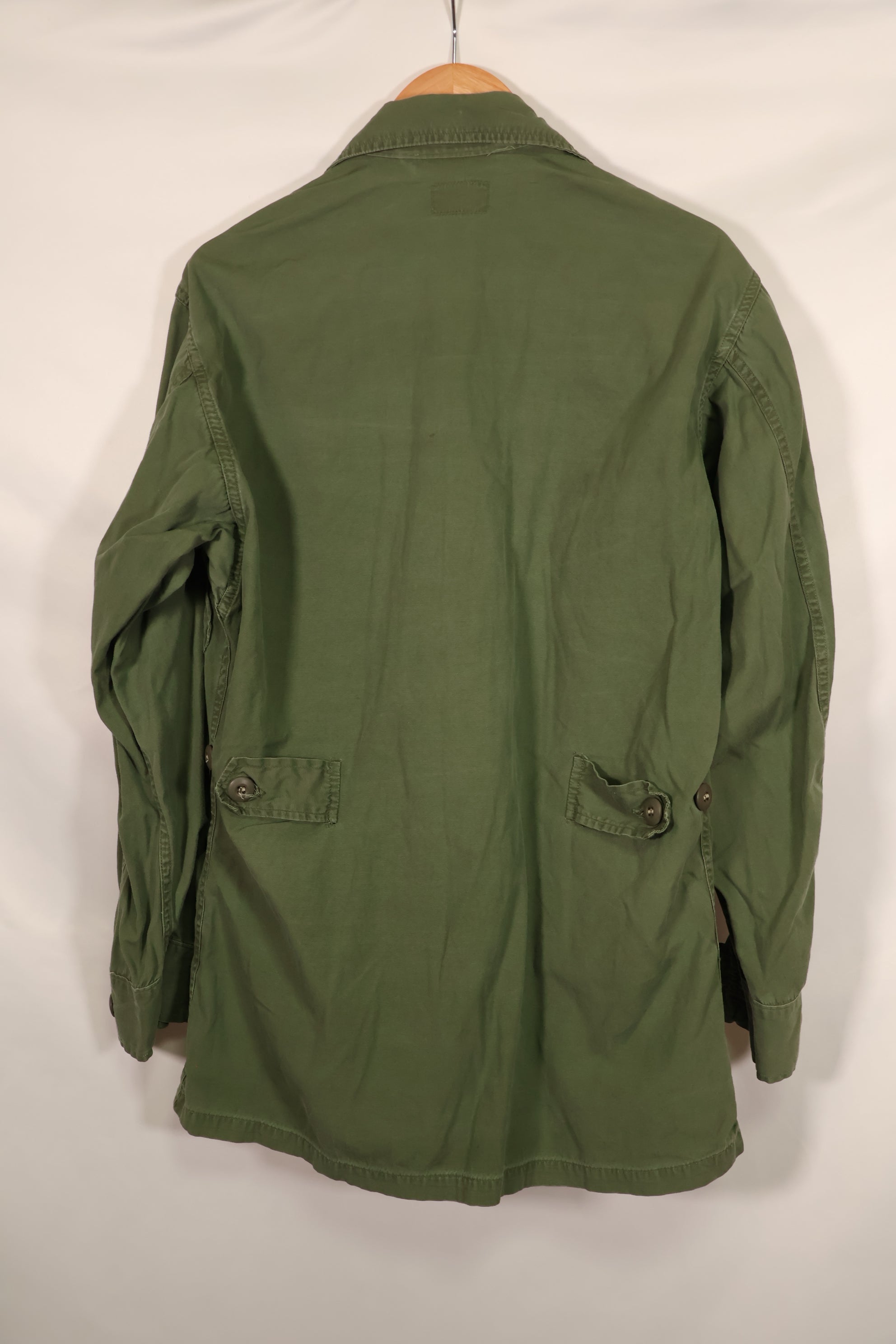 Real 2nd Model Jungle Fatigue Jacket without epaulettes, used.