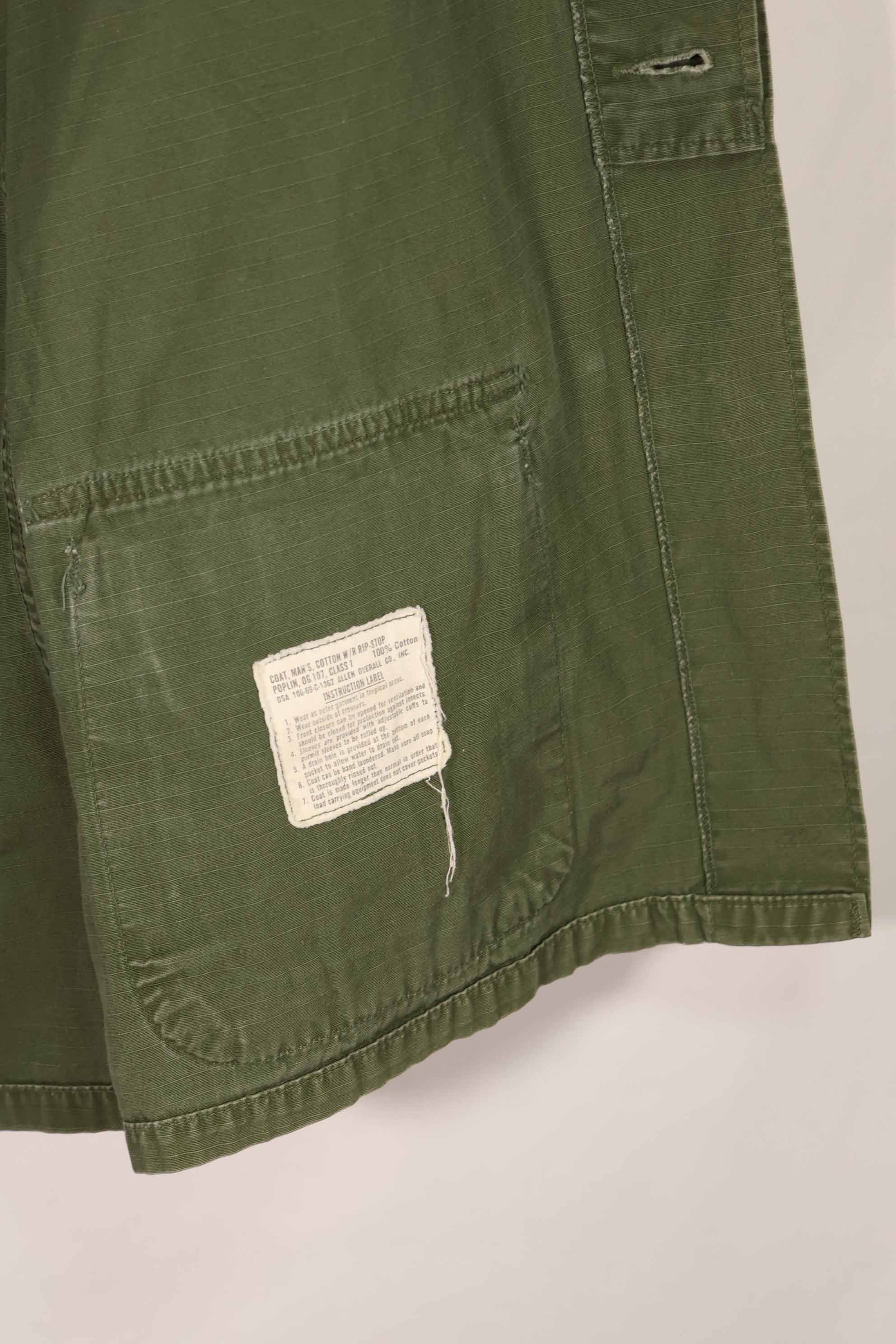 Real 1969 4th Model Jungle Fatigue Jacket 82nd Airborne Division S-R Used