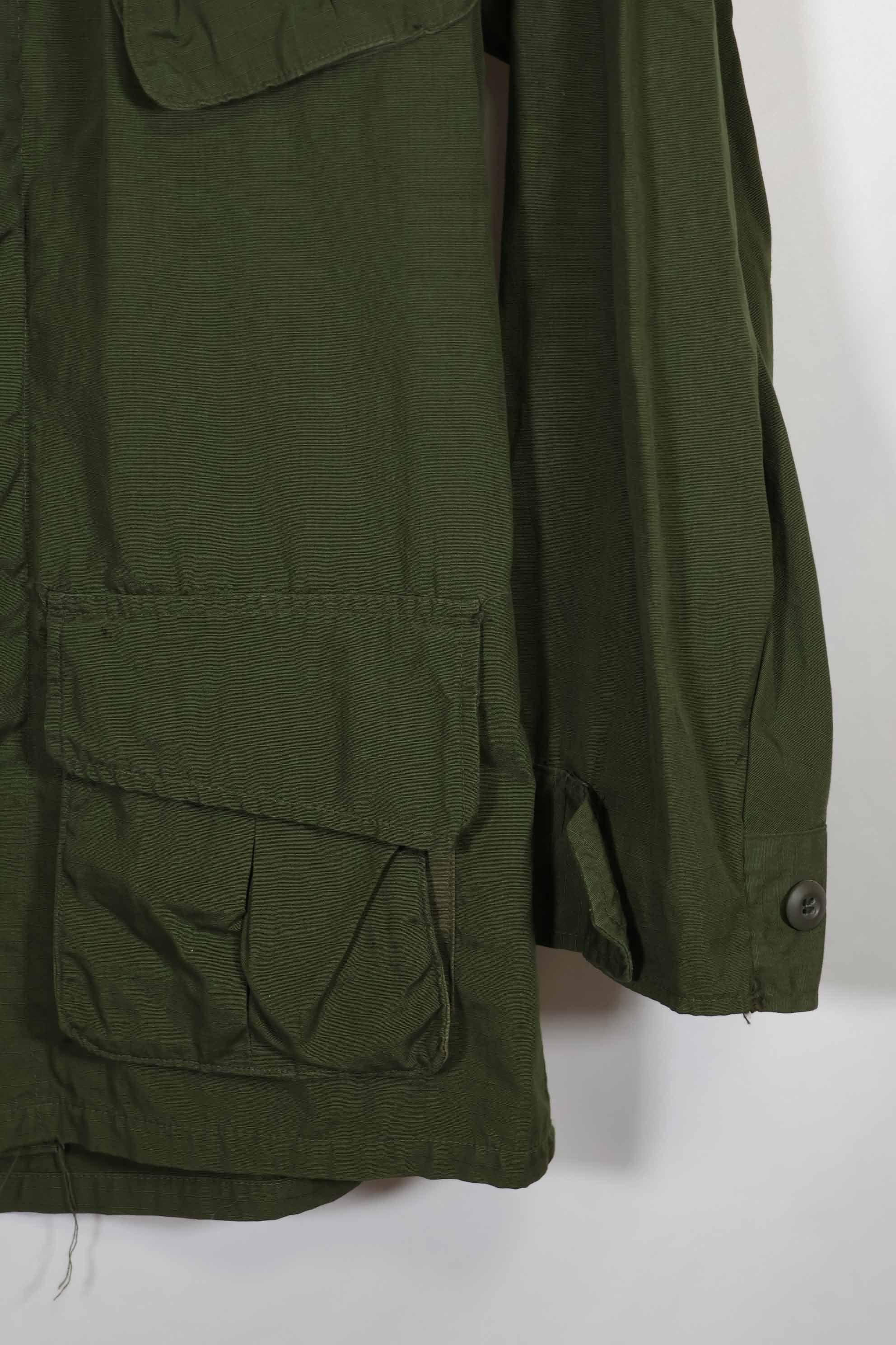 1970 4th Model Jungle Fatigue Jacket X-S-R Used, almost unused