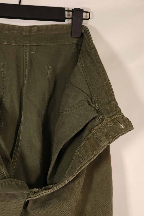 Real late 1940s - early 1950s M45 OD cotton field pants, used, strong signs of use.