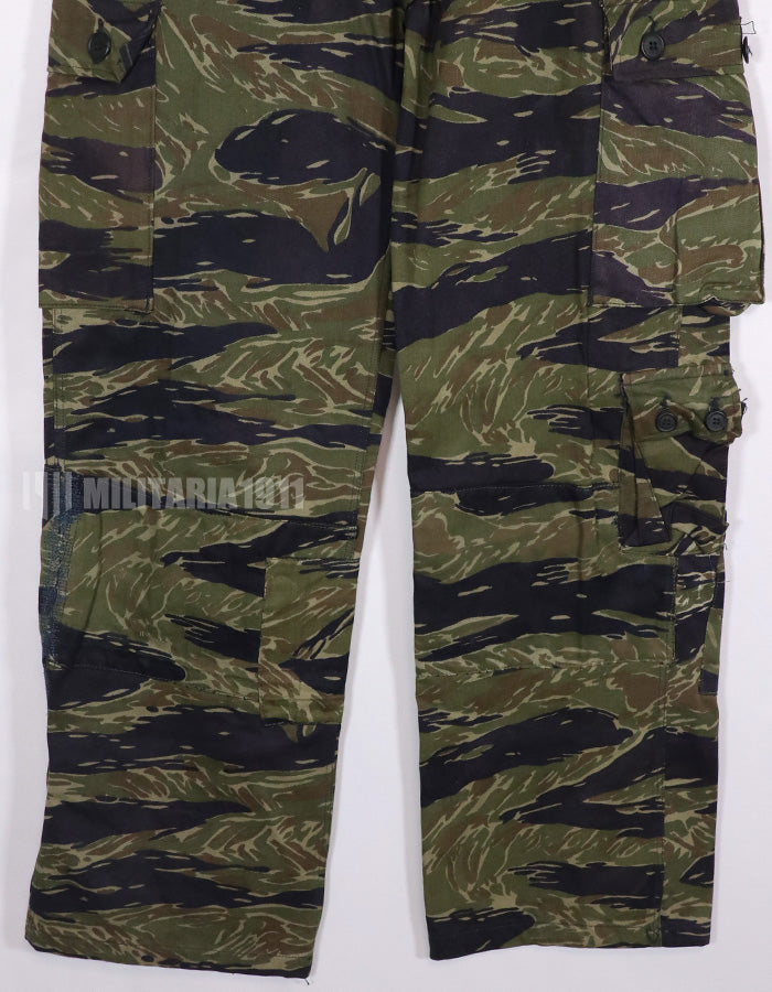 Real TO78 Okinawa Tiger Tiger stripe pants, damaged, real, fabric in good condition.