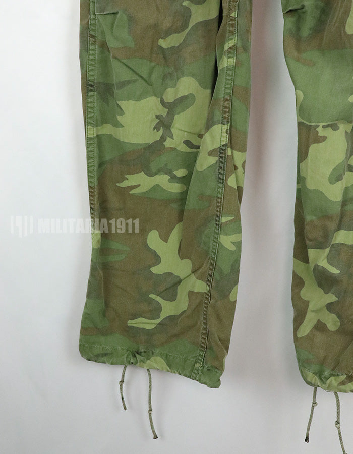 Original non ripstop fabric ERDL jungle fatigues pants, faded, scratched.