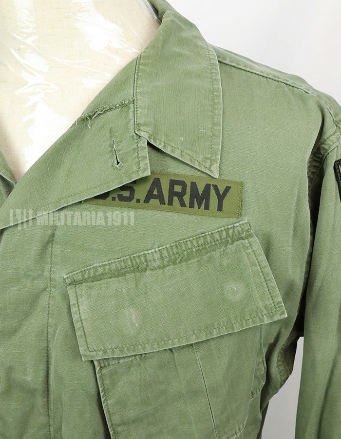 Original 3rd model, ripstop fabric, jungle fatigues, with patches, good condition, 1969 contract.