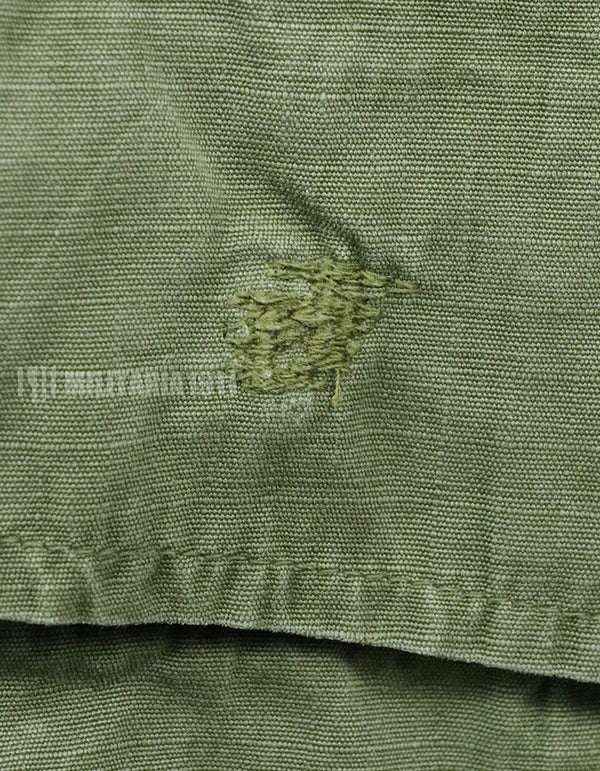 Original 3rd model, ripstop fabric, jungle fatigues, with patches, good condition, 1969 contract.