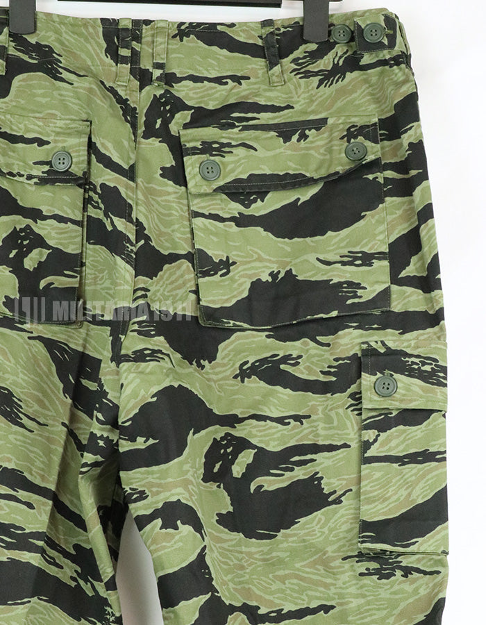 Replica Sea Wave Pattern Tiger Stripe Pants with Cargo Pockets